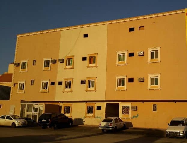 عمارة سكنية شاغره على شارعين مساحة 1050م2 تحتوي على 24 شقة كل شقة 3غرف + صالة + 2 حمام . . على السوم عمارة سكنية شاغره على شارعين مساحة 1050م2 تحتوي على 24 شقة كل شقة 3غرف + صالة + 2 حمام . . على السوم