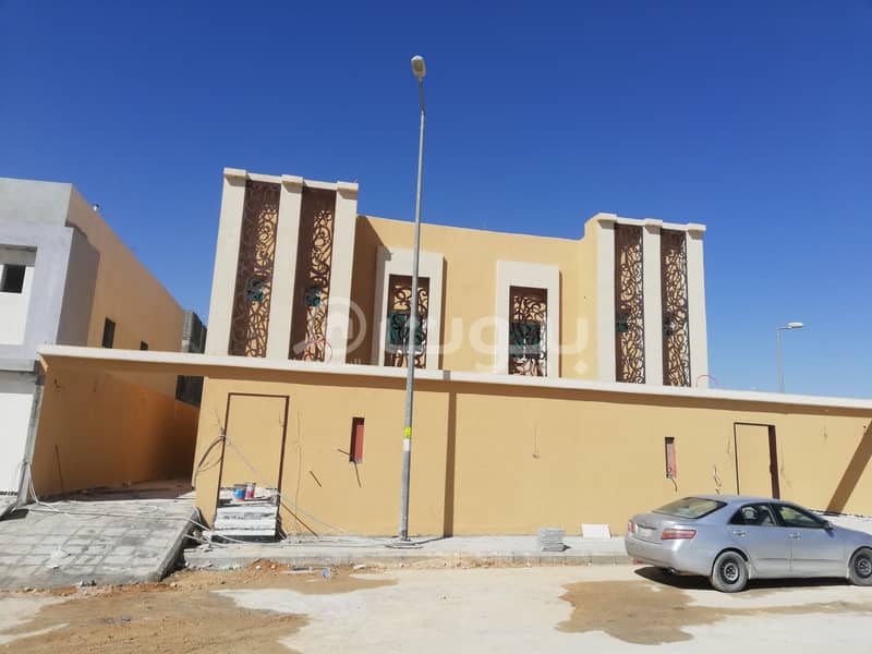 فيلا درج صالة دوبلكس 227م2 للبيع في حي طيبة، الدار البيضاء