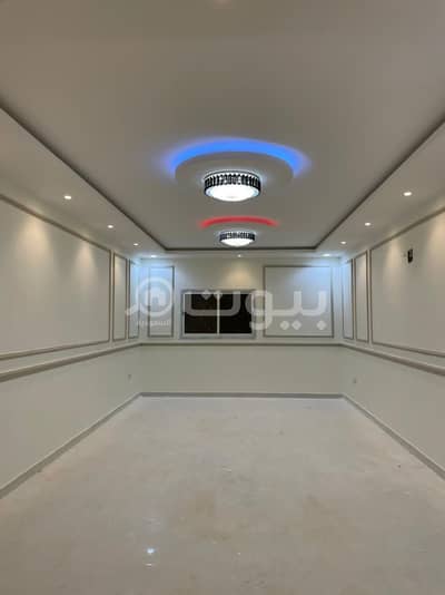 Villa for Sale in Riyadh, Riyadh Region - New Villa and 2 apartments for sale in Namar, West of Riyadh