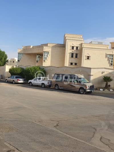 فیلا 7 غرف نوم للبيع في الرياض، منطقة الرياض - فيلا دورين مع مسبح للبيع في حي شبرا، غرب الرياض