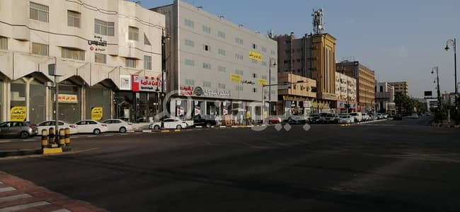 صالة عرض  للايجار في الدمام، المنطقة الشرقية - صالة عرض | 305م2 للإيجار بحي العمامرة، الدمام