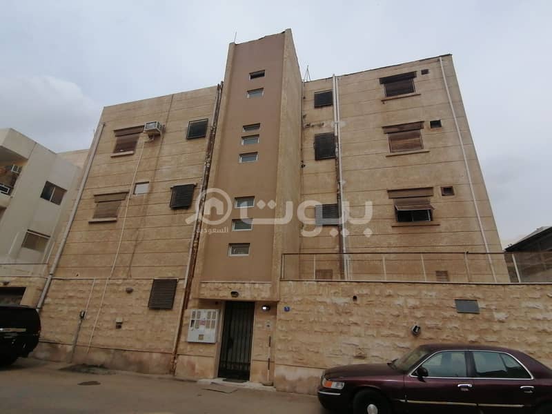 Villa with a yard for sale in Al Thaghr District, South of Jeddah