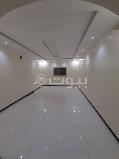 4 Bedroom Villa for Rent in Riyadh, Riyadh Region - Villa staircase Hall and roof for rent Al Rimal neighborhood, east Riyadh