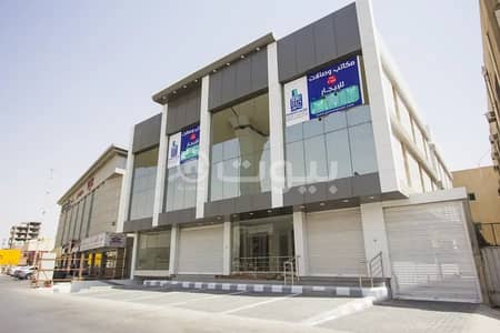 Showroom for Rent in Riyadh, Riyadh Region - showrooms and offices for rent in Al Safa, East of Riyadh