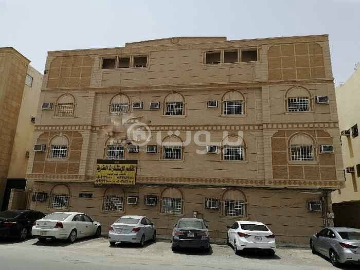 شقة عوائل للإيجار في الحمراء، شرق الرياض