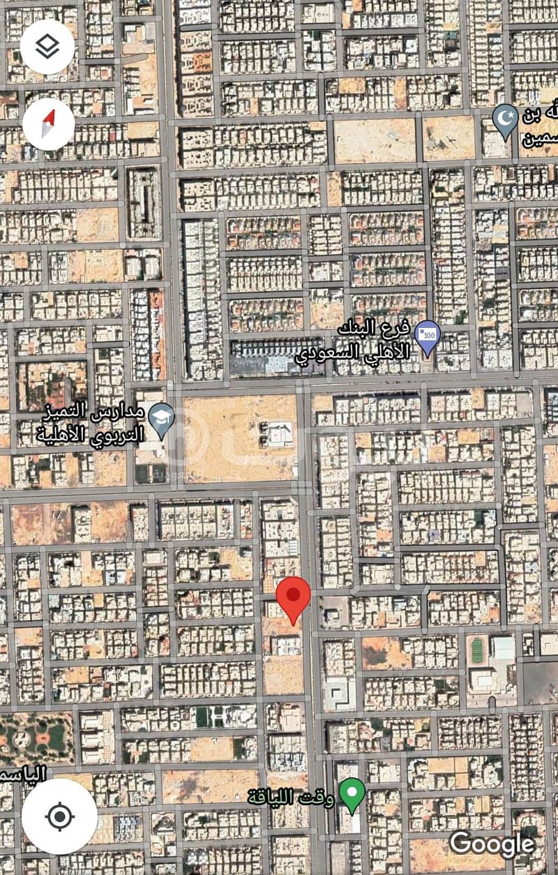 Commercial land in square 17 in Al-Yasmin district, north of Riyadh