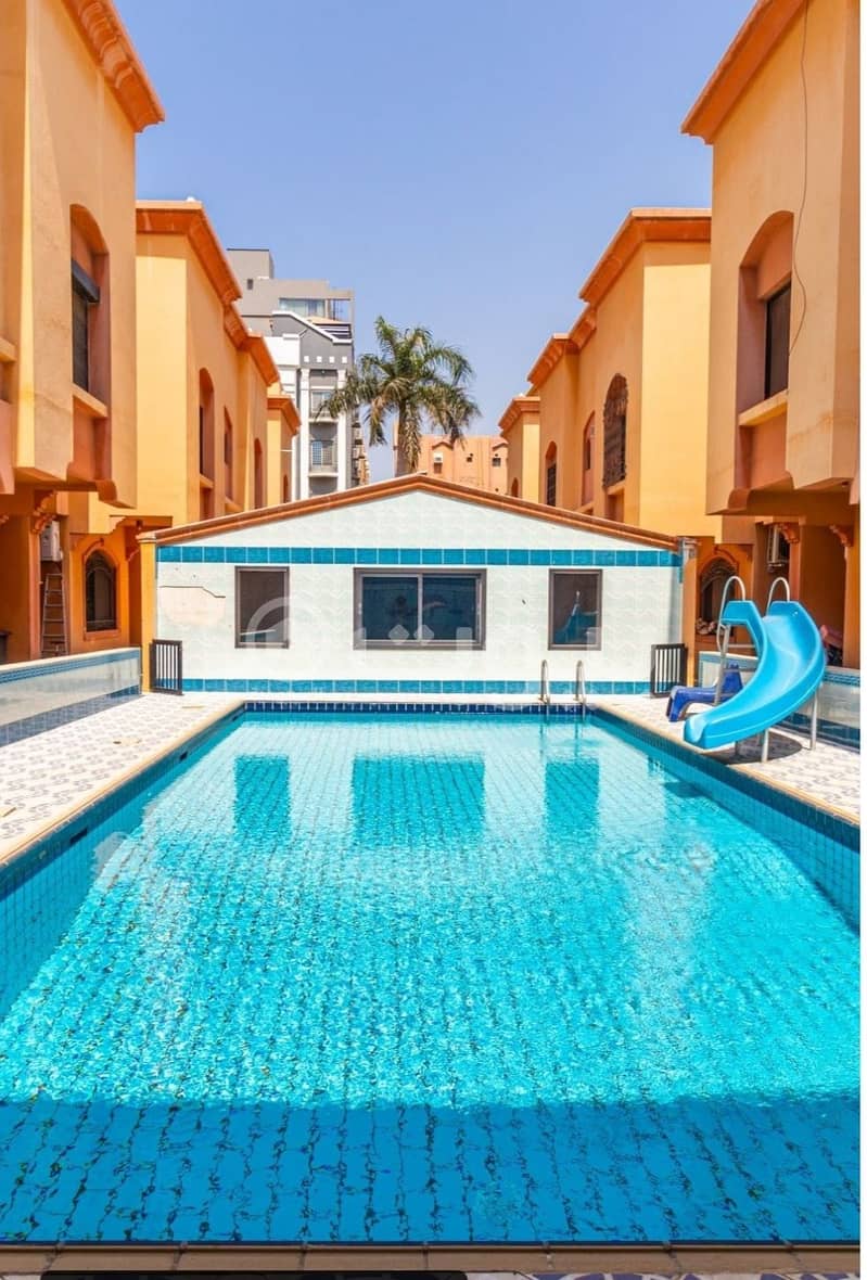 Duplex villa with facilities to rent in a complex in Al Nahdah, North of Jeddah