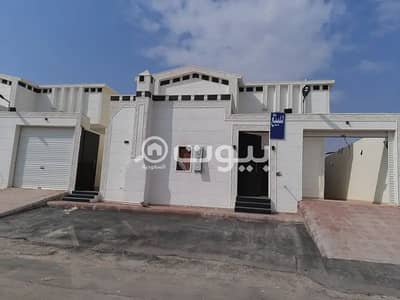 دور 3 غرف نوم للبيع في الرياض، منطقة الرياض - دور مؤسس 3 شقق للبيع في الحزم، غرب الرياض