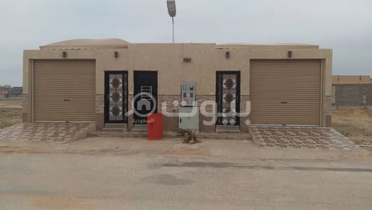 1 Bedroom Rest House for Sale in Buraydah, Al Qassim Region - For sale two spacious istiraha with a Pool in Al Shiqah, Buraydah