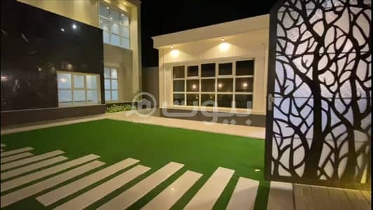 8 Bedroom Villa for Sale in Buraydah, Al Qassim Region - For sale Villa with a park and Pool in Al Rawda, north of Buraydah