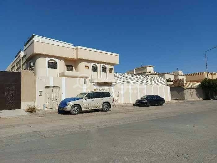 Villa with park for sale in Al Rawabi, East of Riyadh