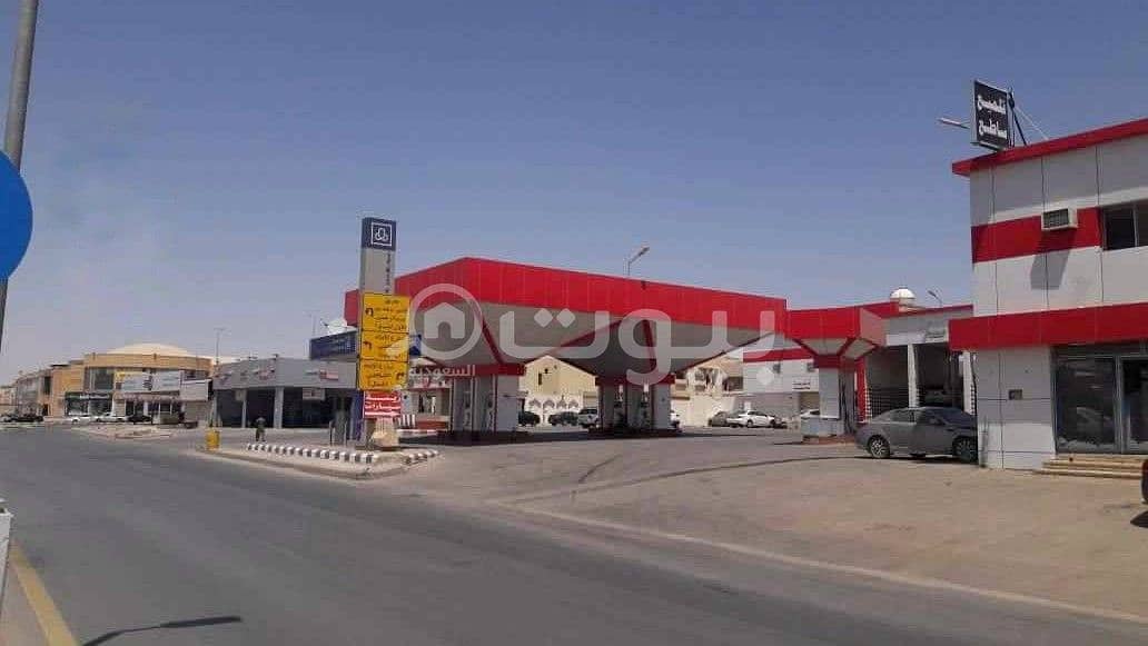 Gas station for sale in Prince Saad Bin Abdulrahman I Road Al Salam, east of Riyadh