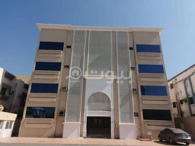 Residential Building for Sale in Jeddah, Western Region - Residential building for sale in Abruq Al Rughamah, Al-Musaed Scheme, north of Jeddah