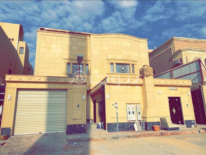 For sale villa with internal stairs and 2 apartments in Dhahrat Laban, West Riyadh