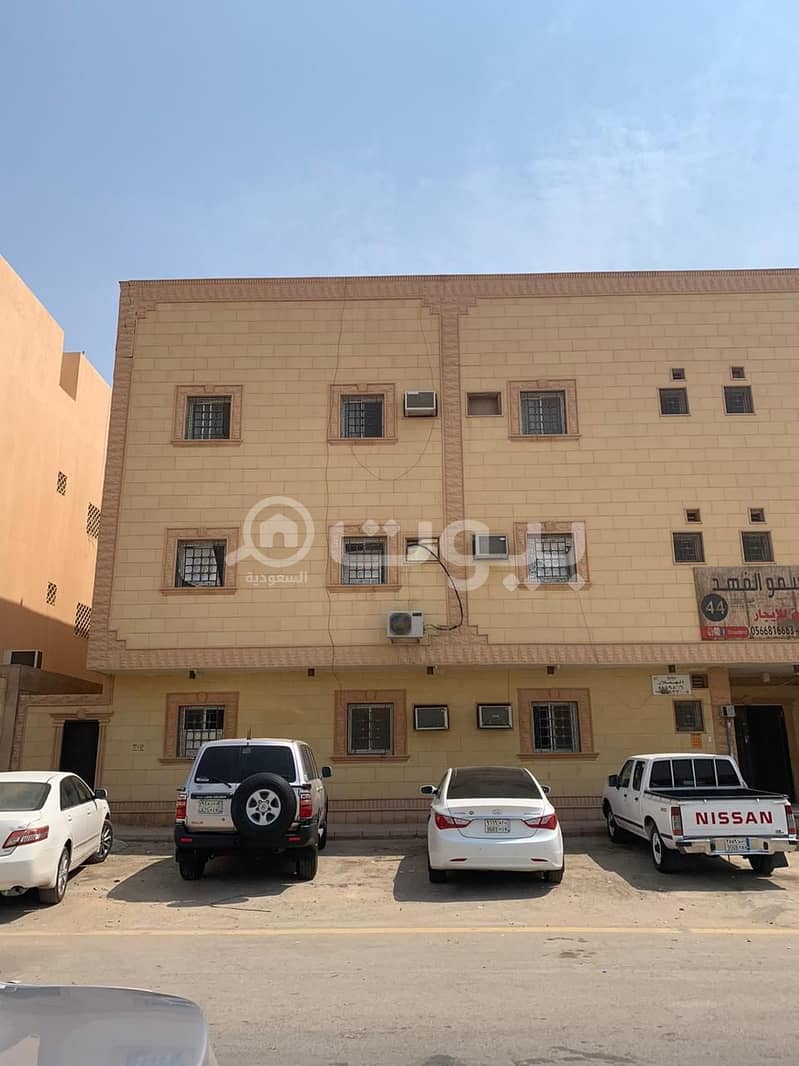 Commercial residential building for sale in Dhahrat Laban, west of Riyadh