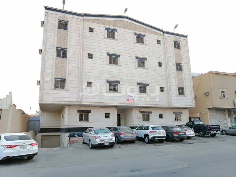 For sale residential building in Al Yarmuk Al Sharqi | East of Riyadh