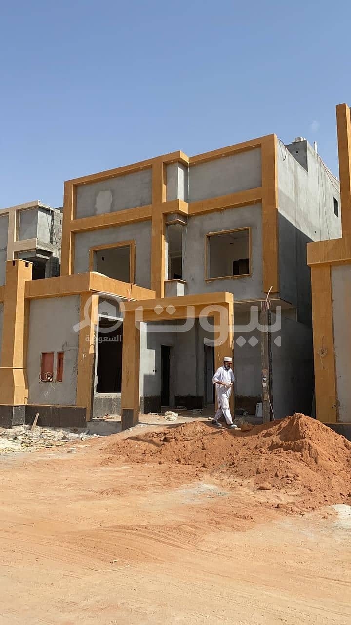 Villa with 2 apartments for sale in Al Bayan Neighborhood, east of Riyadh