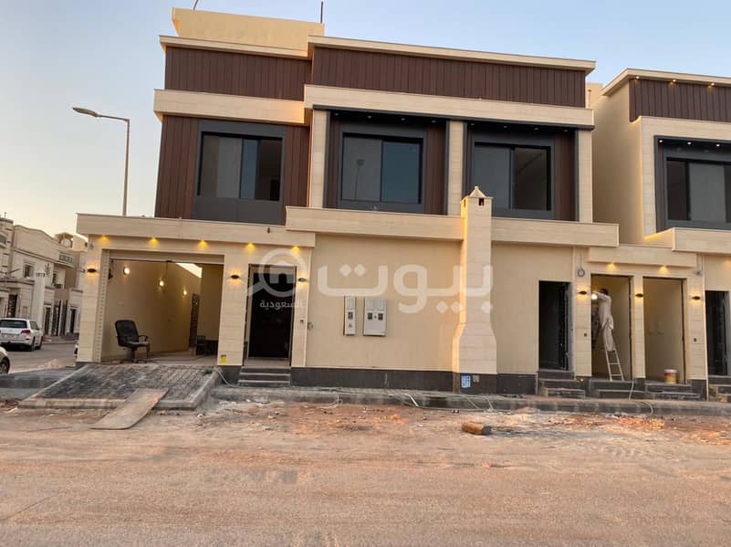 Villa with internal stairs for sale in Al Yarmuk district, east Riyadh