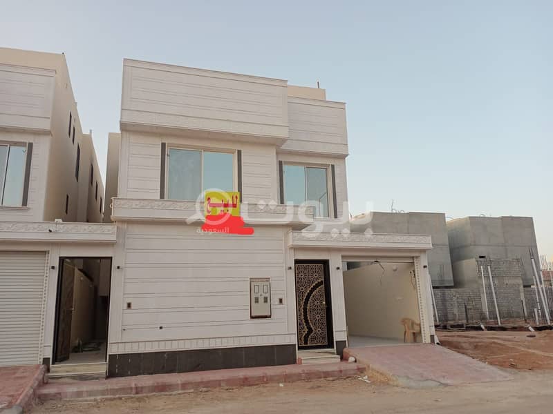 فيلا درج داخلي وشقة للبيع في اشبيلية، شرق الرياض