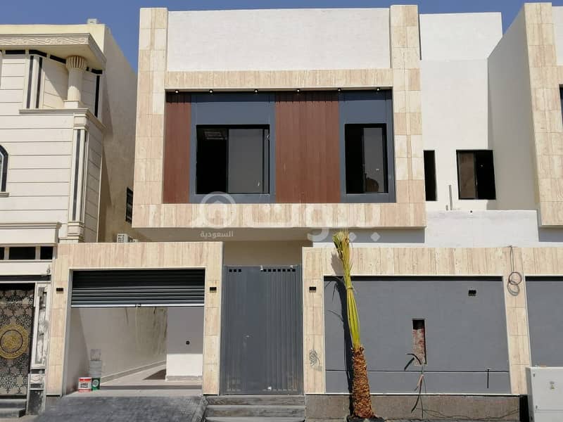 Villa staircase hall for sale in Al Yarmuk district, East Riyadh