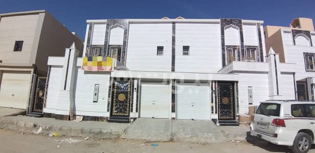 فیلا 5 غرف نوم للبيع في الرياض، منطقة الرياض - فيلا فاخرة درج صالة دوبلكس في الدار البيضاء، جنوب الرياض