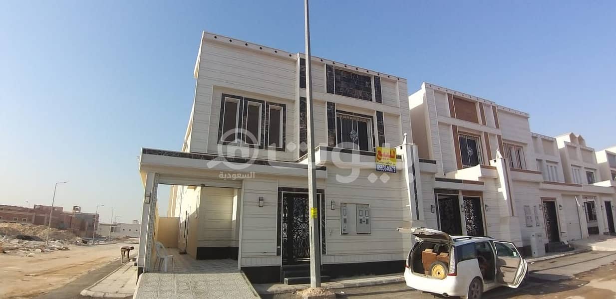 Villa corner staircase hall with an apartment for sale in Al Aziziyah district, south of Riyadh