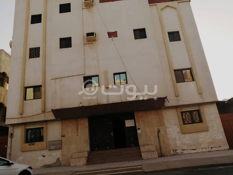 Residential building with elevator for sale in Al Safa District, North of Jeddah