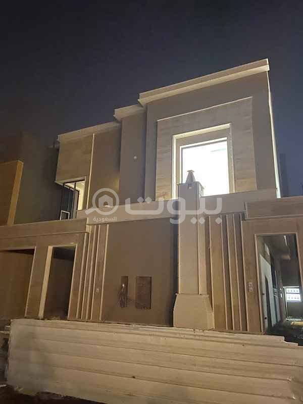 Villa with internal stairs and an apartment for sale in Al Munsiyah district, east of Riyadh