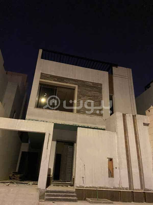 Duplex villa for sale in Al Munsiyah district, east Riyadh
