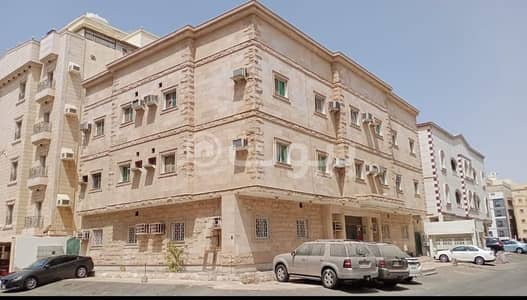 Residential Building for Sale in Jeddah, Western Region - Building of 14 apartments for sale in Al Salamah District, Center of Jeddah