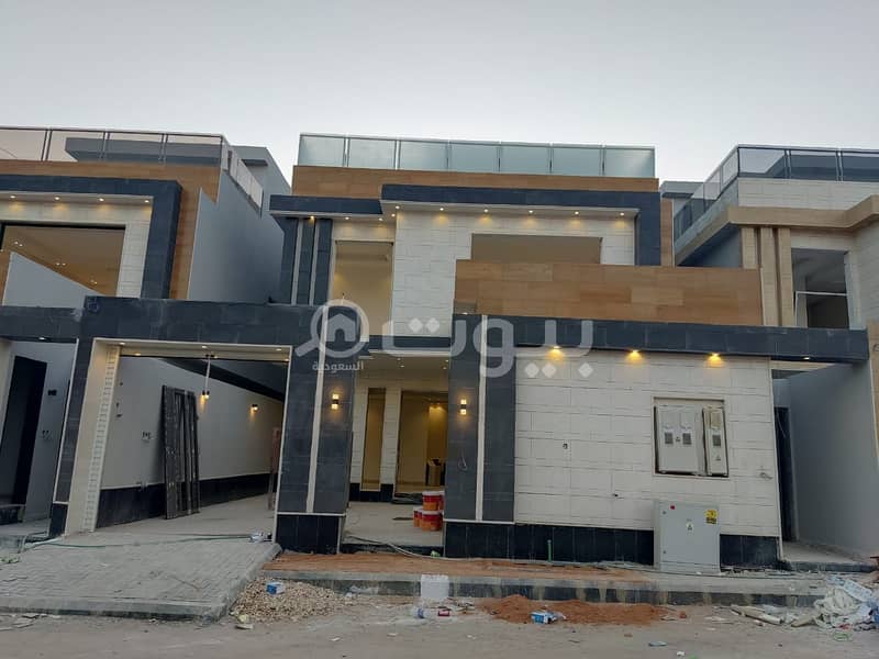 Villa with internal stairs and two apartments for sale in Qurtubah district, east of Riyadh