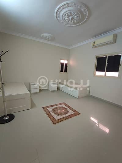 2 Bedroom Flat for Sale in Makkah, Western Region - For Sale Apartment With A Roof For Sale In Batha Quraysh, Makkah