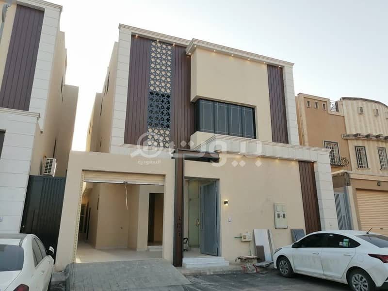 New Villa with apartment for sale in Al Munsiyah District, East of Riyadh