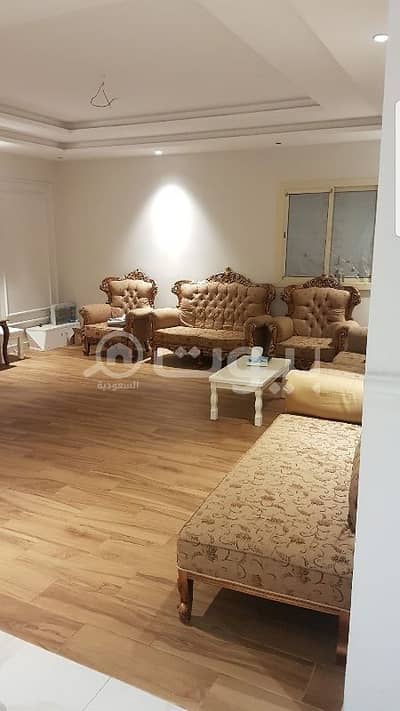 4 Bedroom Floor for Sale in Jeddah, Western Region - Roof For Sale In Al Taiaser Scheme, Central Jeddah