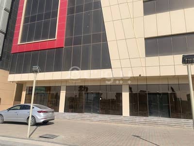 محل تجاري  للبيع في الرياض، منطقة الرياض - 3 محلات تجارية للبيع على طريق الملك عبد العزيز حي الضباط| وسط الرياض