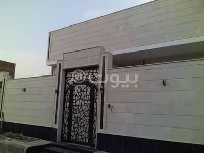 دور 5 غرف نوم للبيع في جدة، المنطقة الغربية - دور واسع | 300م2 للبيع في الخمرة، جنوب جدة