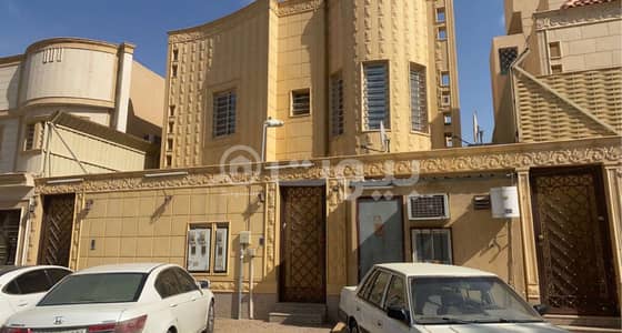 فیلا 3 غرف نوم للبيع في الرياض، منطقة الرياض - فيلا دور و3 شقق للبيع في حي المنصورة، وسط الرياض