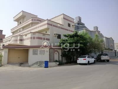 21 Bedroom Villa for Sale in Jeddah, Western Region - Two Duplex Villas For Sale In Al Khomrah, South Jeddah
