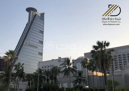 مكتب  للبيع في جدة، المنطقة الغربية - مكتب فاخر بإطلالات بحرية للبيع في برج المركز الرئيسي للأعمال في حي الشاطئ - جدة