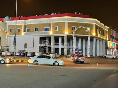 صالة عرض  للايجار في الرياض، منطقة الرياض - للإيجار صالات دورين بحي ظهرة لبن، غرب الرياض