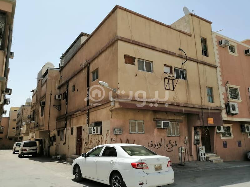 عمارة سكنية للبيع في حي الخالدية، وسط الرياض