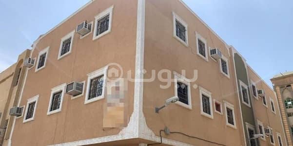 4 Bedroom Residential Building for Sale in Riyadh, Riyadh Region - An old building for sale in the khalidiyah district in the center of Riyadh