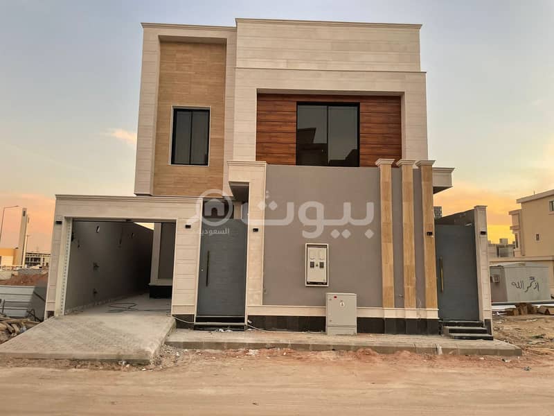 Villa with internal stairs and an apartment for sale in Al Arjan in Al Munsiyah, east of Riyadh