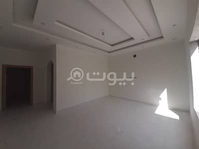 4 Bedroom Floor for Sale in Hail, Hail Region - For sale a floor with two apartments, Al-Khozama neighborhood, Hail