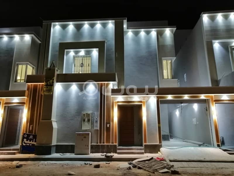 For sale villa with internal staircase and two apartments in Al-Maali scheme in Al-Janadriyah district, east of Riyadh