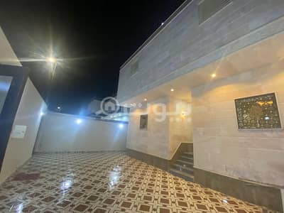 5 Bedroom Floor for Sale in Madina, Al Madinah Region - For sale a new floor in Al Muhaisin scheme, east of Madina