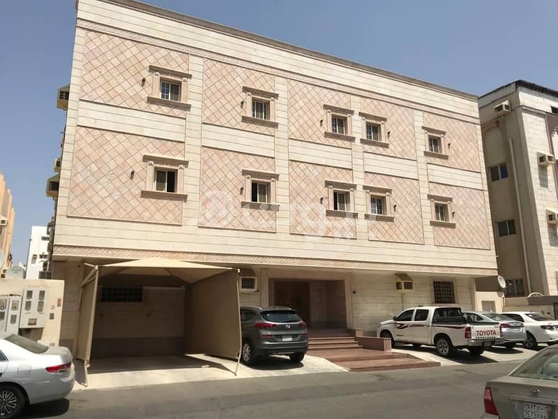 عمارة سكنية للبيع في الصفا 3، شمال جدة