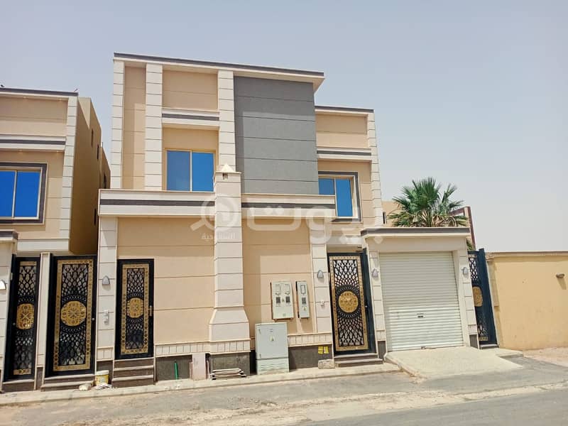 Villa staircase and two apartments for sale in Al qadisiyah neighborhood east of Riyadh