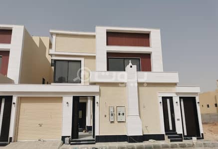 4 Bedroom Villa for Sale in Riyadh, Riyadh Region - Internal Staircase Villa And Two Apartments For Sale In Al Rimal, East Riyadh