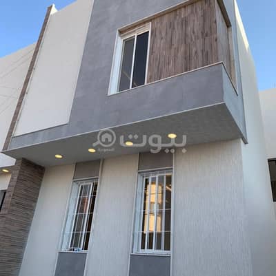 3 Bedroom Villa for Sale in Jeddah, Western Region - Villa with two floors and an annex for sale in Al-Sail Tower North Jeddah